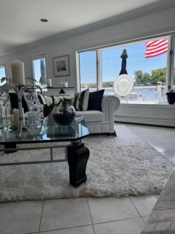 62 Ithanell Road Hopatcong NJ 07843