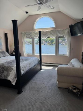 62 Ithanell Road Hopatcong NJ 07843