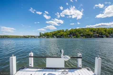 62 Ithanell Road Hopatcong NJ 07843