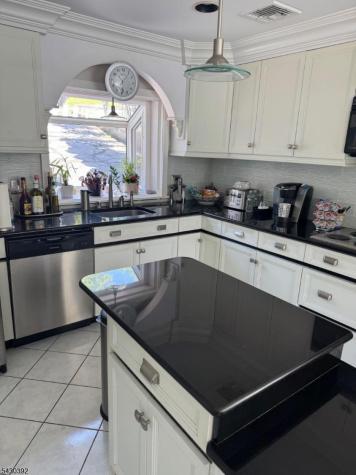 62 Ithanell Road Hopatcong NJ 07843
