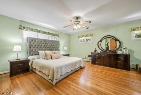115 Riverwood Avenue Bedminster NJ 07921