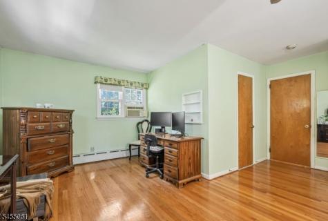 115 Riverwood Avenue Bedminster NJ 07921