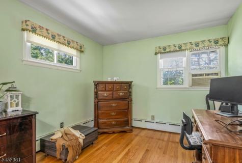 115 Riverwood Avenue Bedminster NJ 07921