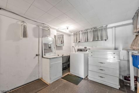 115 Riverwood Avenue Bedminster NJ 07921