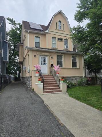 217 Rutledge Avenue East Orange NJ 07017