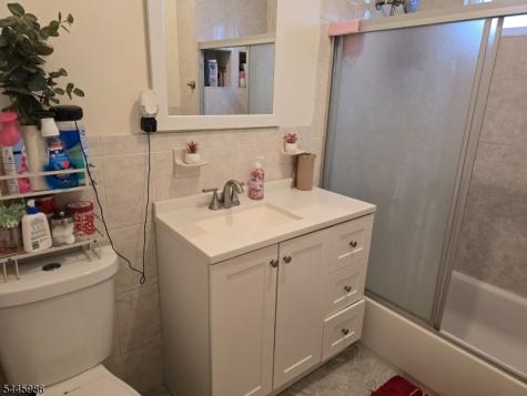 217 Rutledge Avenue East Orange NJ 07017
