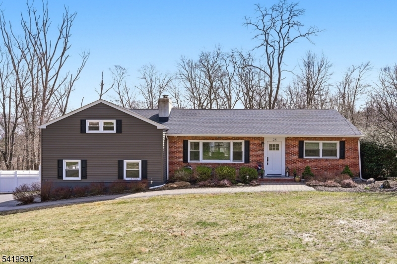 28 Raynor Road Morris NJ 07960