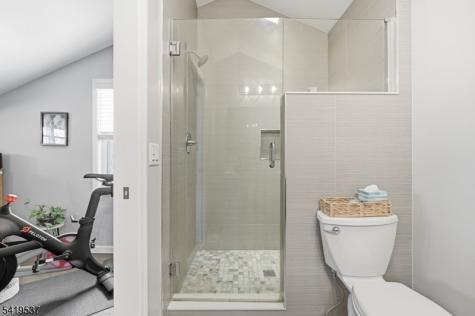 28 Raynor Road Morris NJ 07960