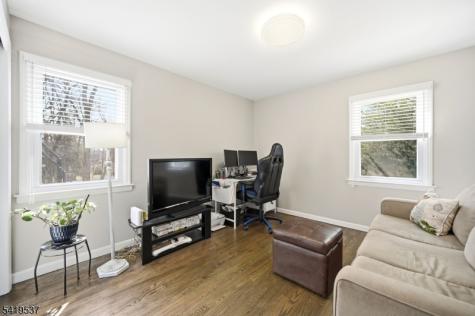 28 Raynor Road Morris NJ 07960