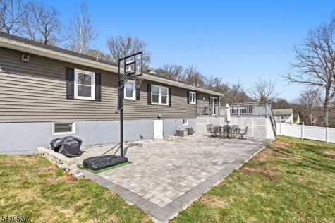 28 Raynor Road Morris NJ 07960