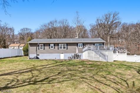 28 Raynor Road Morris NJ 07960