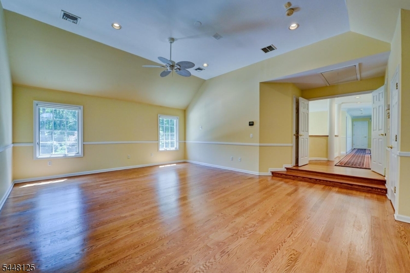 5 Meadow Court Montville NJ 07045