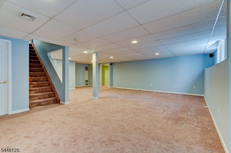 5 Meadow Court Montville NJ 07045