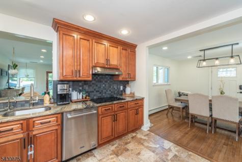 18 Evergreen Drive Lincoln Park NJ 07035