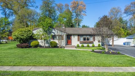 18 Evergreen Drive Lincoln Park NJ 07035