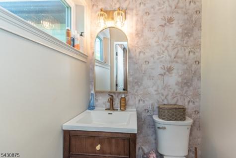 18 Evergreen Drive Lincoln Park NJ 07035