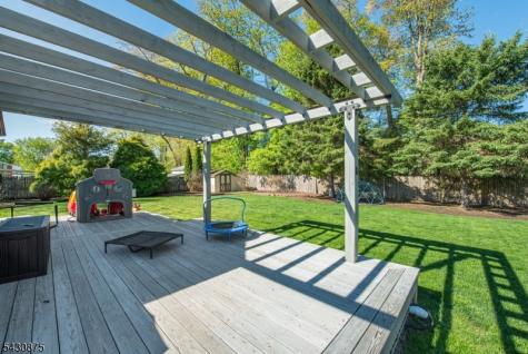 18 Evergreen Drive Lincoln Park NJ 07035