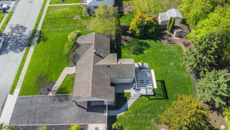 18 Evergreen Drive Lincoln Park NJ 07035