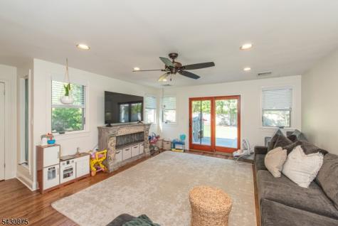 18 Evergreen Drive Lincoln Park NJ 07035