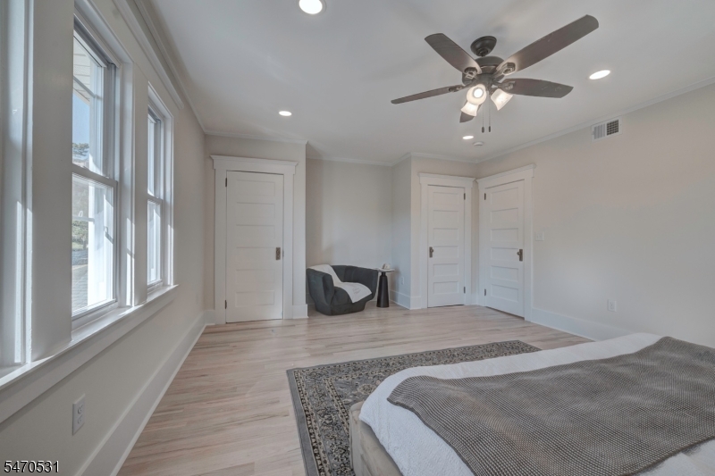 9 Hawthorne Place Montclair NJ 07042