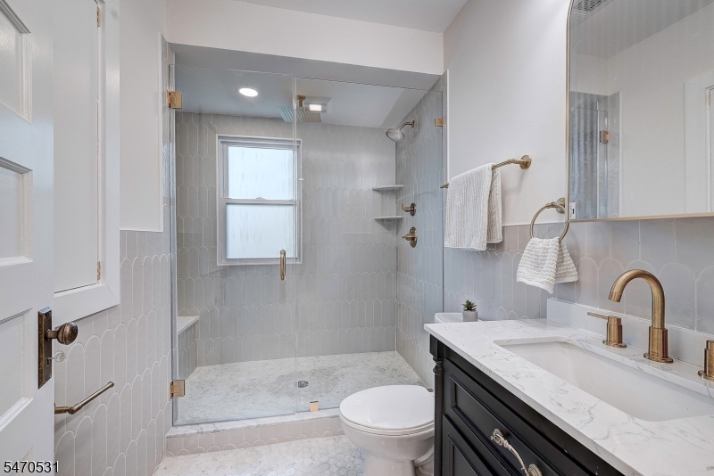 9 Hawthorne Place Montclair NJ 07042