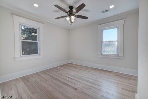 9 Hawthorne Place Montclair NJ 07042