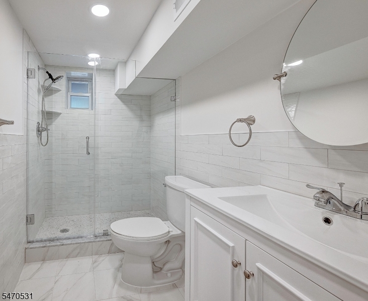 9 Hawthorne Place Montclair NJ 07042