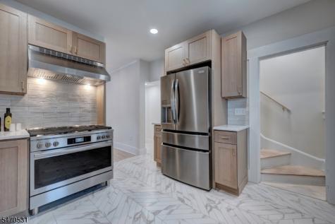 9 Hawthorne Place Montclair NJ 07042