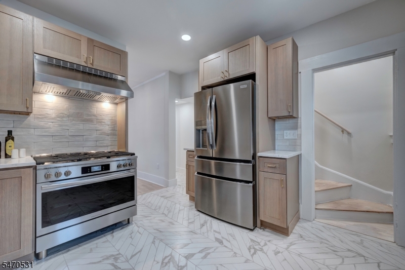 9 Hawthorne Place Montclair NJ 07042