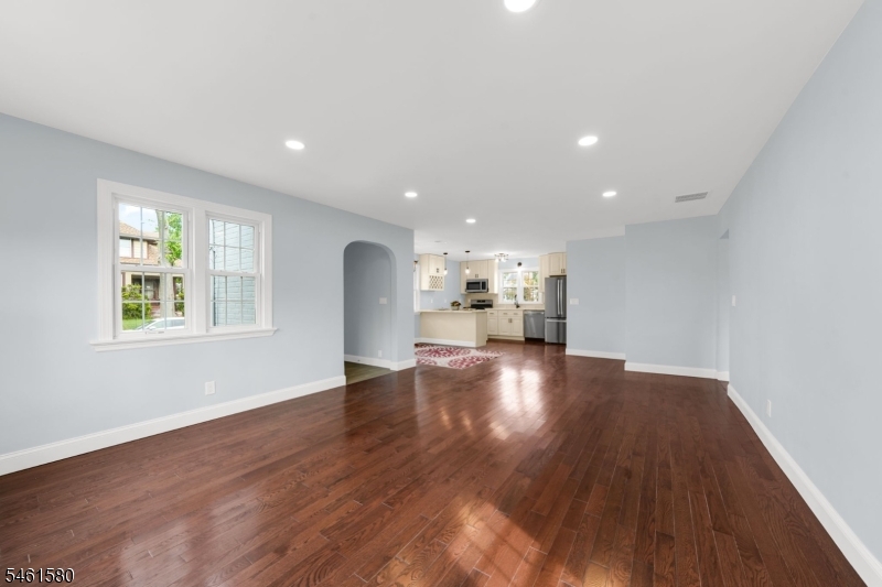 362 E Clay Avenue Roselle Park NJ 07204