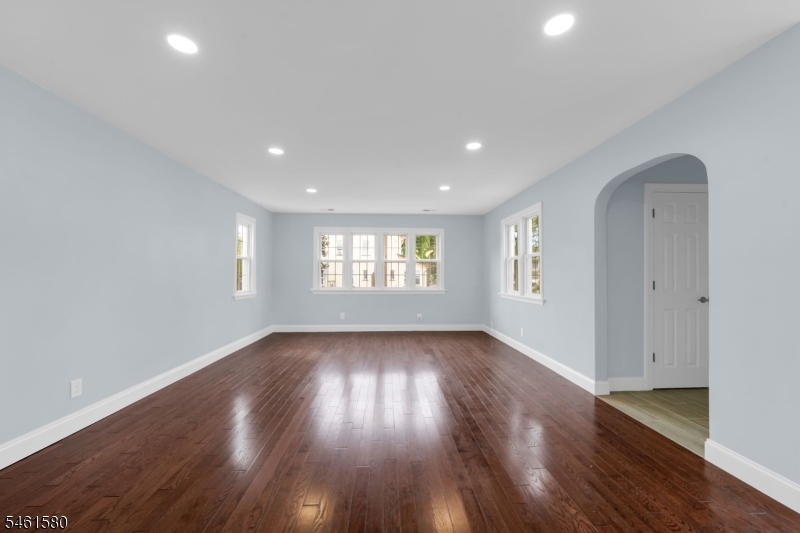362 E Clay Avenue Roselle Park NJ 07204