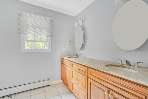 240 Ottowa Lane Franklin Lakes NJ 07417