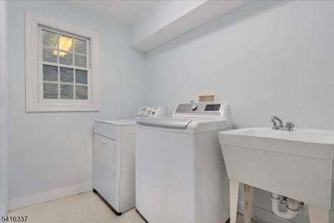 240 Ottowa Lane Franklin Lakes NJ 07417