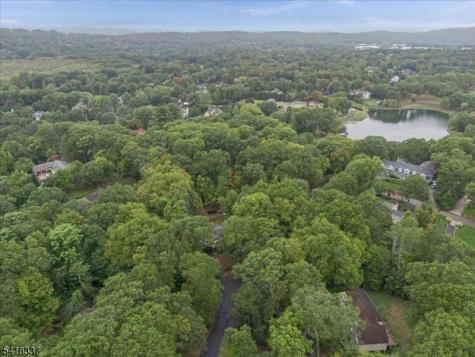240 Ottowa Lane Franklin Lakes NJ 07417