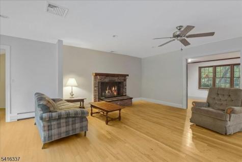 240 Ottowa Lane Franklin Lakes NJ 07417