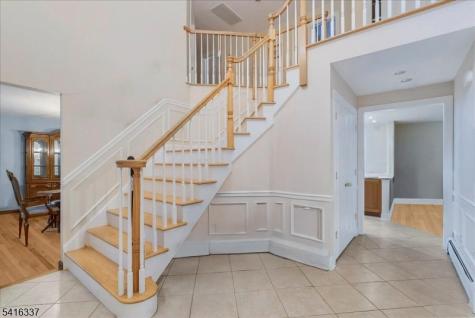 240 Ottowa Lane Franklin Lakes NJ 07417