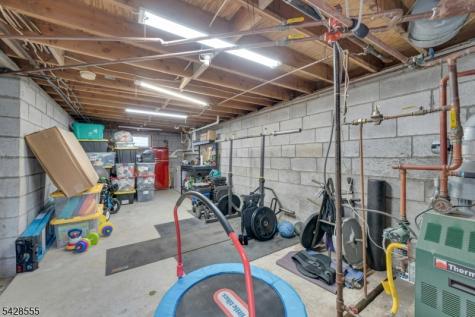 31 Roome Street Lincoln Park NJ 07035