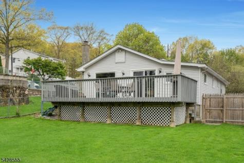 31 Roome Street Lincoln Park NJ 07035