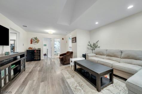 31 Roome Street Lincoln Park NJ 07035