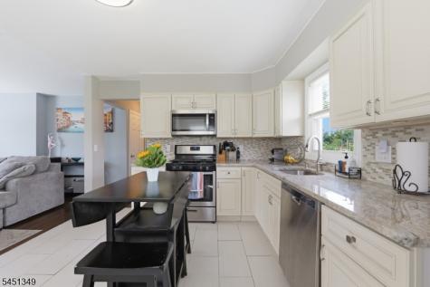 63 Johnson Street Clifton NJ 07014