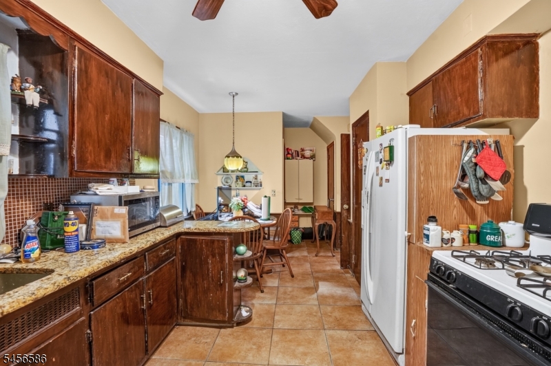 821 S 10th Street Newark NJ 07108