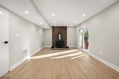 641 Ydv-ham Sq Road Hamilton NJ 08691