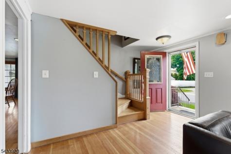 9 Albert Street Pequannock NJ 07444