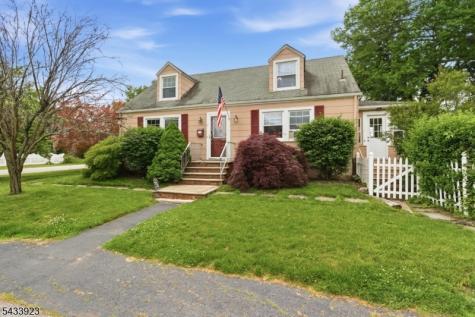 9 Albert Street Pequannock NJ 07444