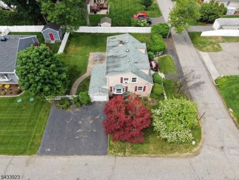 9 Albert Street Pequannock NJ 07444