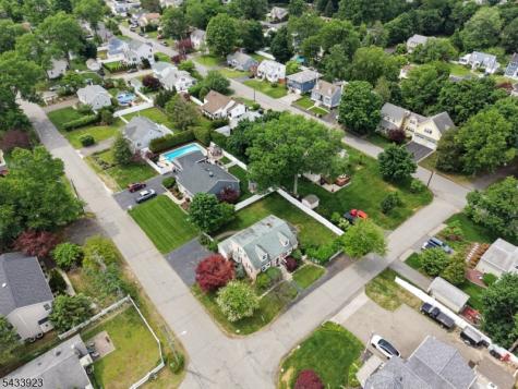 9 Albert Street Pequannock NJ 07444
