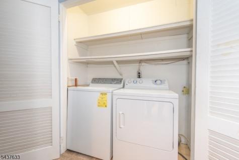 6 Mohawk Trail Ringwood NJ 07456