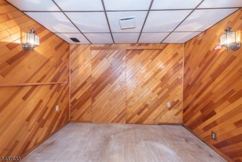 6 Mohawk Trail Ringwood NJ 07456