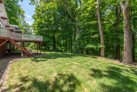 6 Mohawk Trail Ringwood NJ 07456