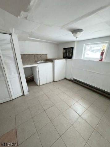 174 Munn Avenue Irvington NJ 07111